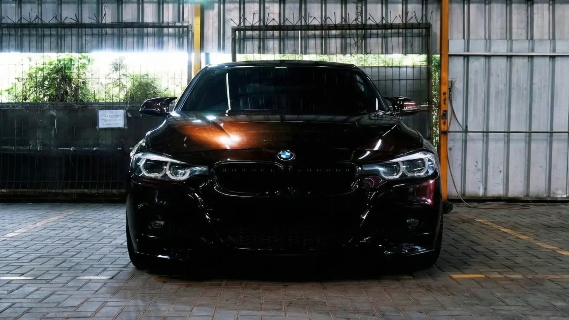 BMW 320i